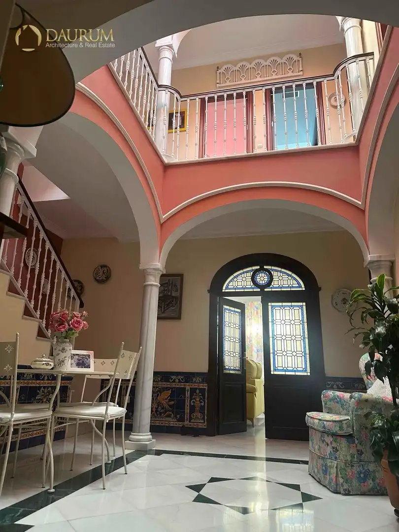 Casa o chalet en venta en Sevilla con Aire acondicionado, Terraza y Balcón