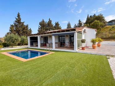 Casa rustica con piscina in vendita a Coín