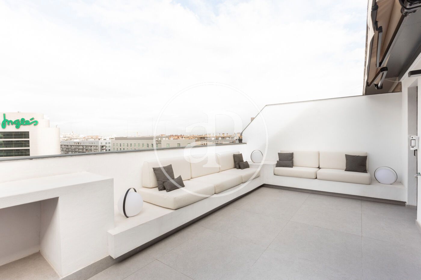 Terrace of Attic for sale in  Valencia Capital  with Air Conditioner, Heating and Private garden