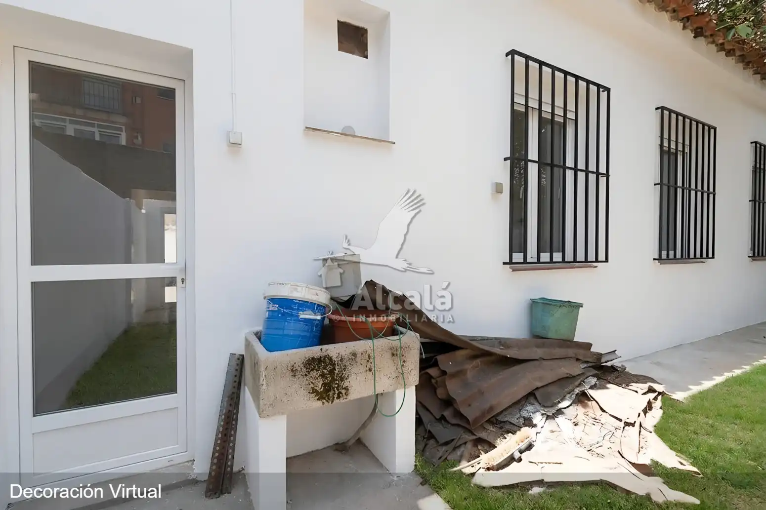 Vista exterior de Casa adosada en venta en Alcalá de Henares