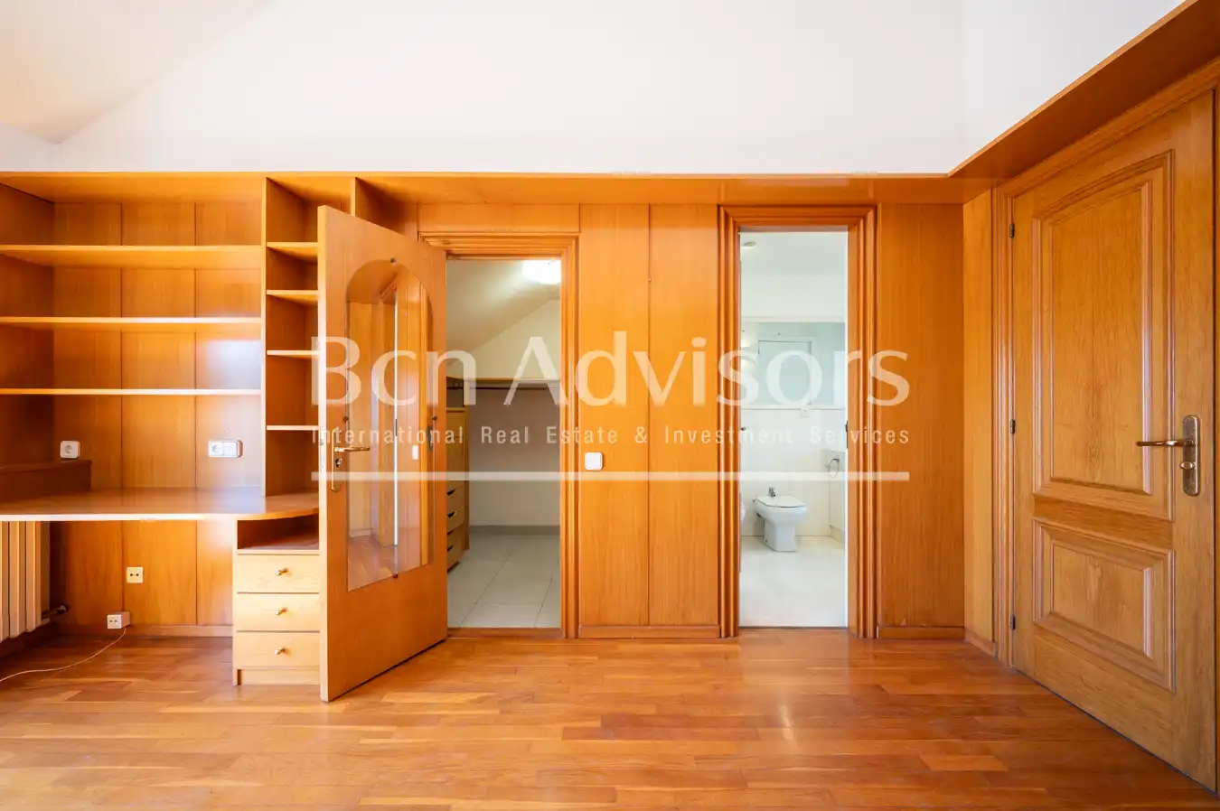 Habitación de Casa o chalet en venta en Barcelona con Aire acondicionado, Calefacción y Jardín privado
