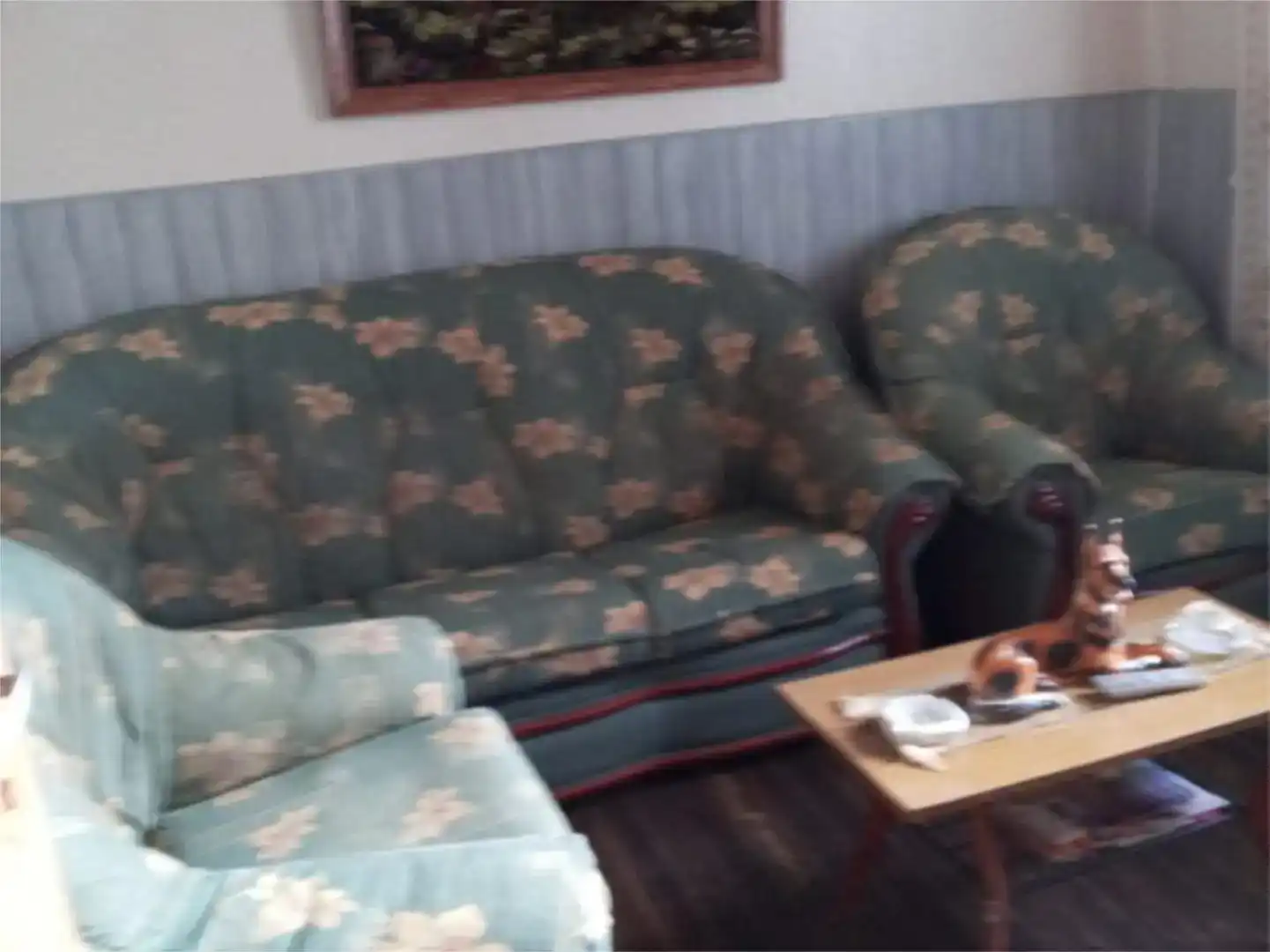 Sala d'estar de Finca rústica en venda en Villamejil amb Jardí privat, Traster i Moblat