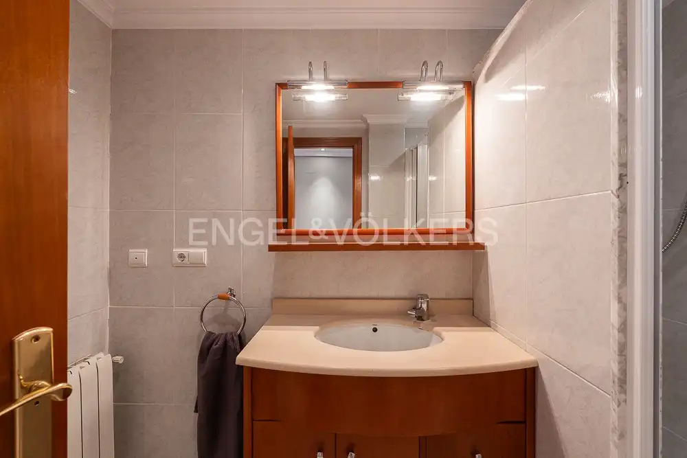Flat for rent in Valencia  with Air Conditioner, Heating and Parquet flooring