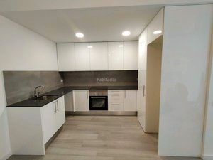 Cuina de Planta baixa en venda en Sabadell amb Aire condicionat, Calefacció i Jardí privat