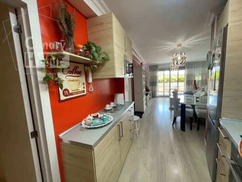 Cocina de Apartamento en venta en Granadilla de Abona con Calefacción, Jardín privado y Amueblado