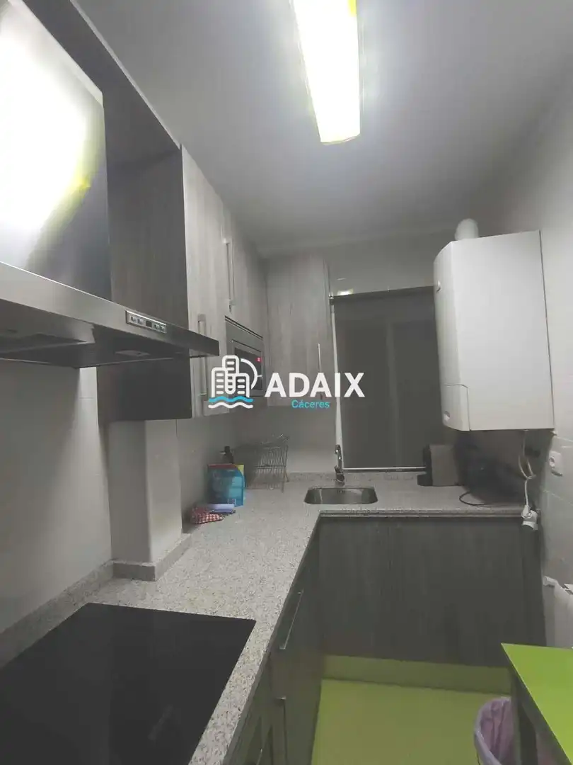 Cocina de Piso en venta en Cáceres con Aire acondicionado, Calefacción y Terraza