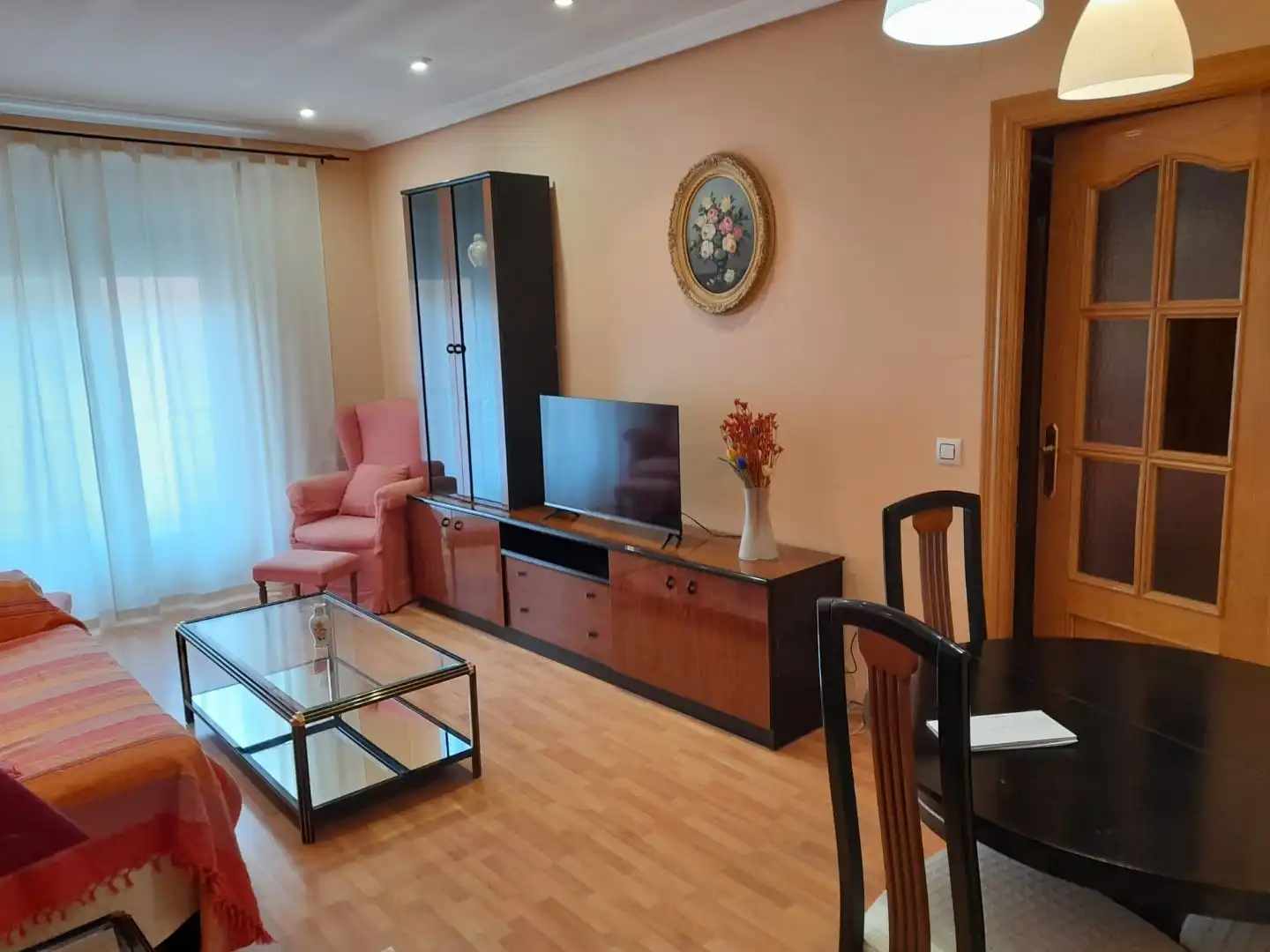 Wohnzimmer von Wohnungen zur Miete in Manzanares mit Klimaanlage und Balkon