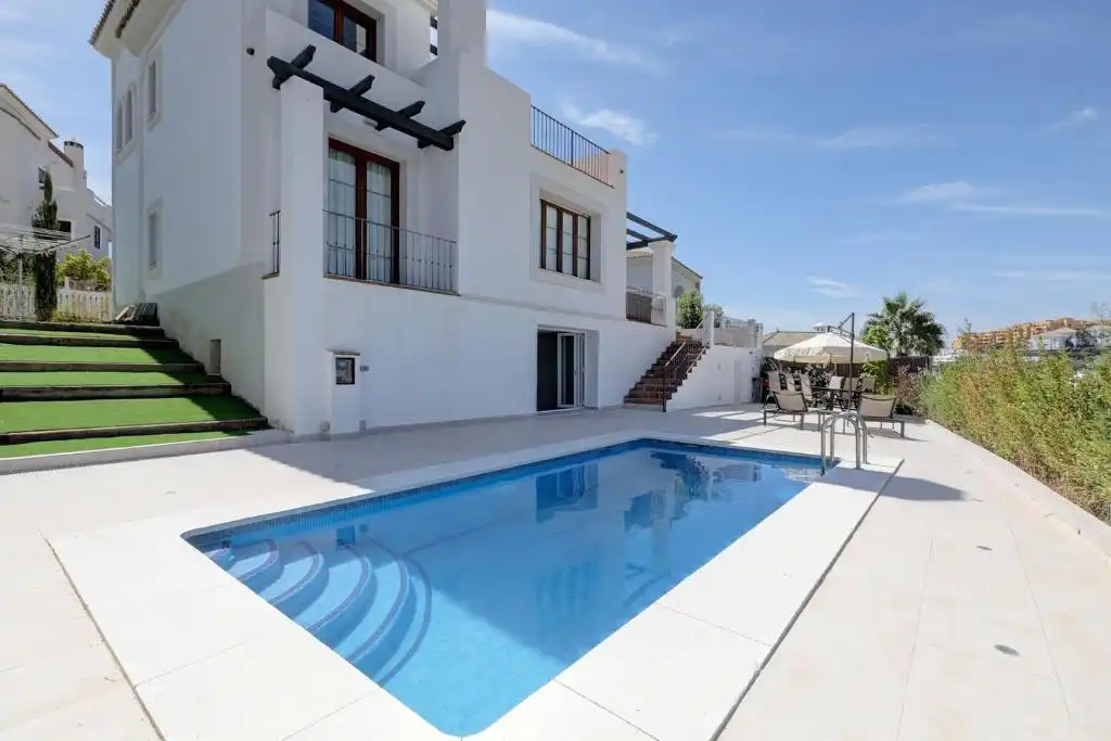 Villa mit Terrasse zum Verkauf in Avenida del Arte 14
