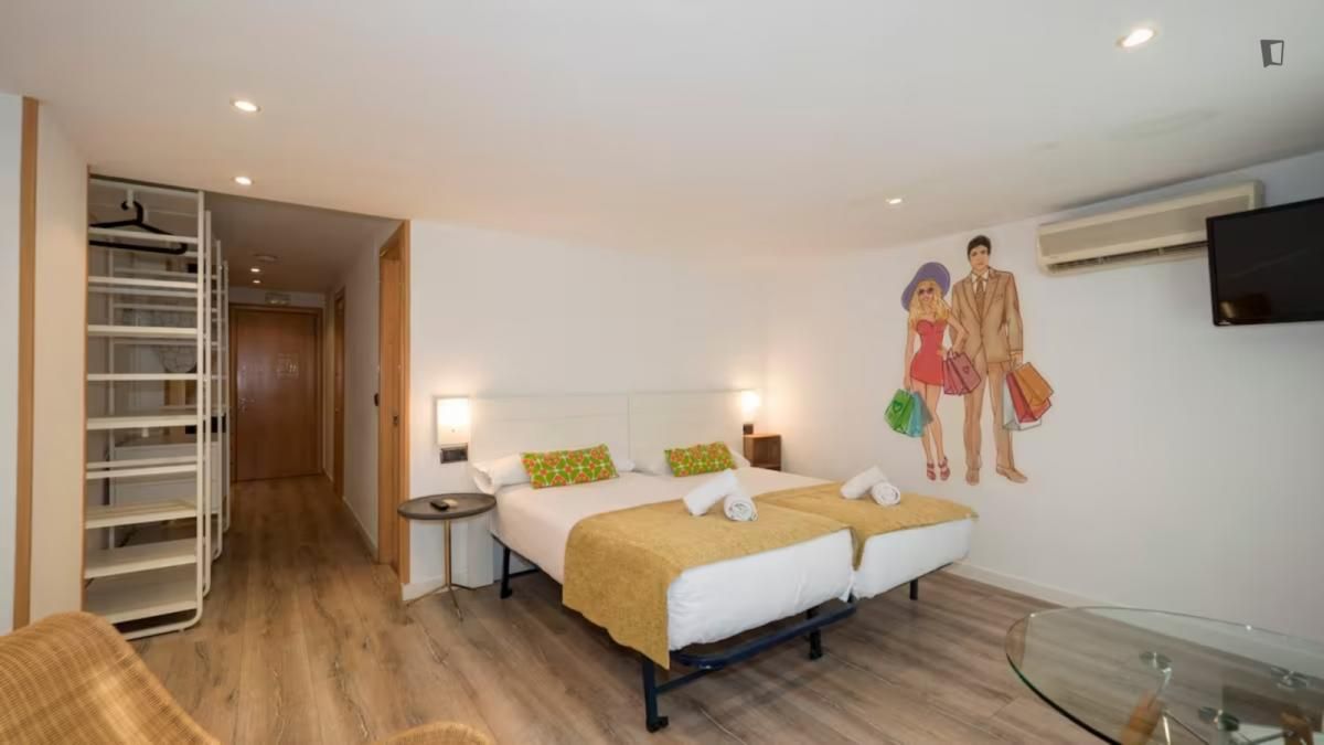 Study to rent in Barri Gòtic