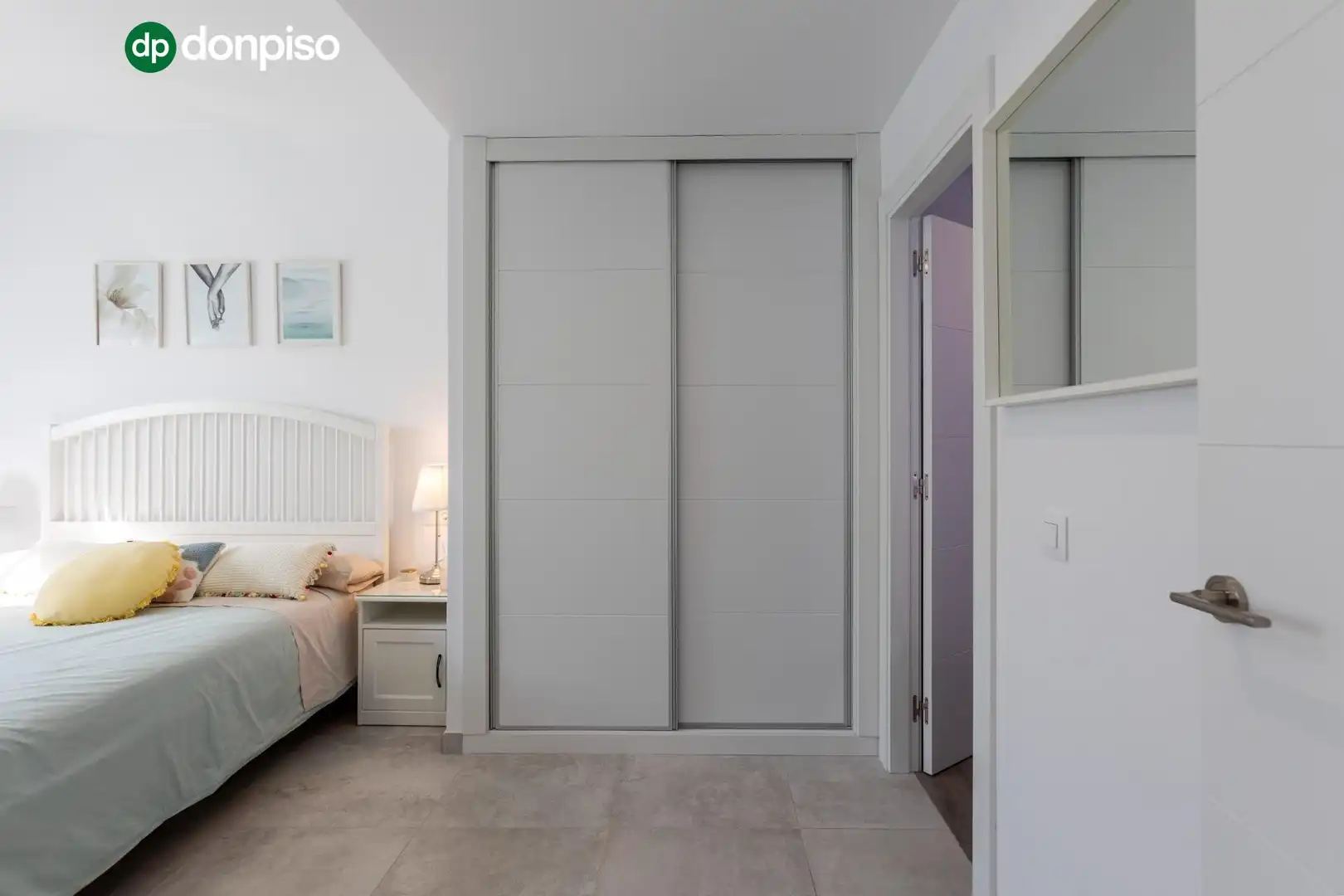 Bedroom of Attic for sale in Salobreña  with Air Conditioner, Terrace and Storage room