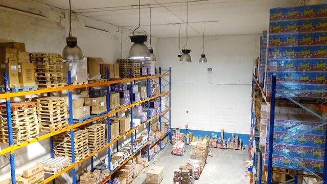 Nave industrial en Alquiler en Urbi