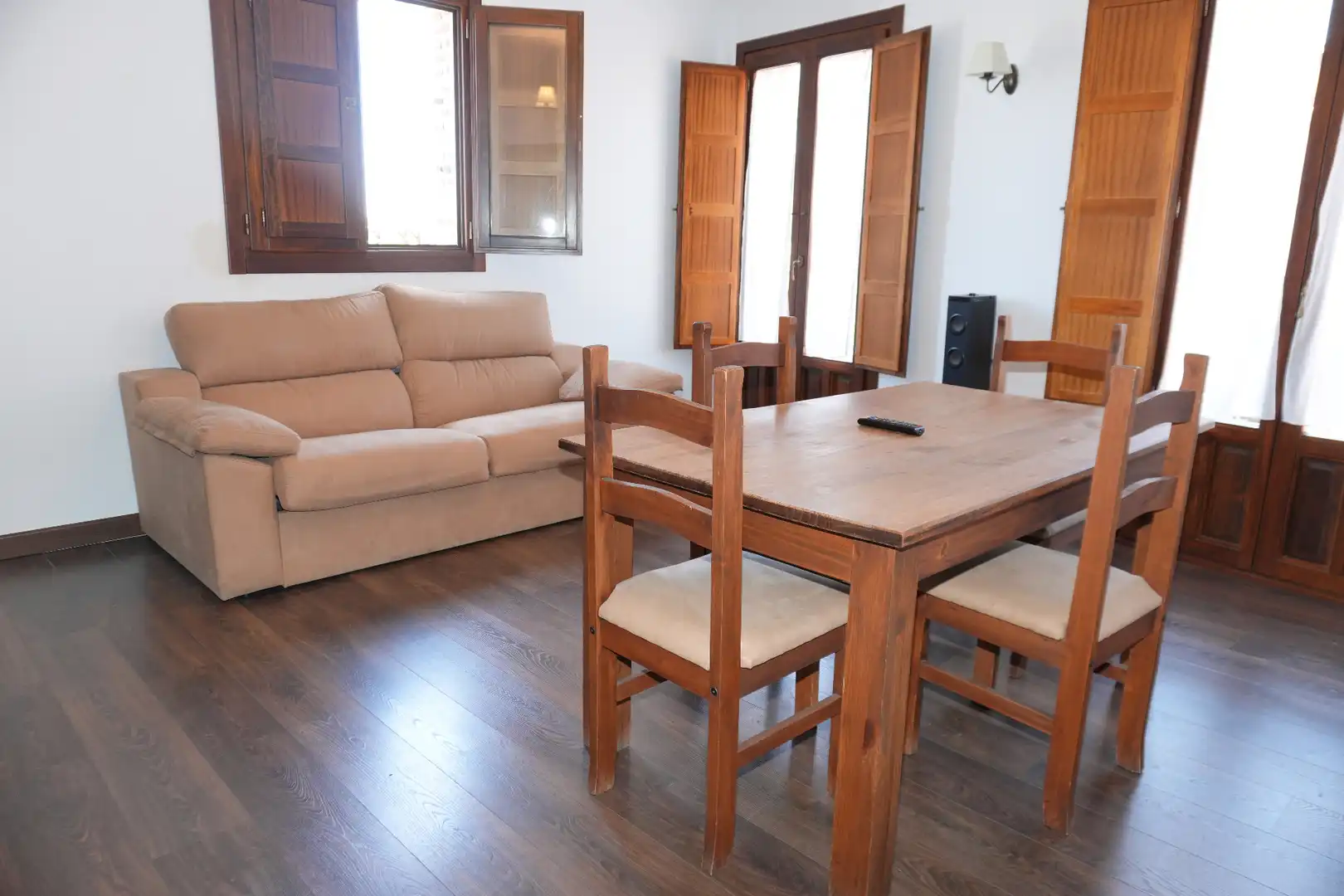 Sala d'estar de Edifici en venda en El Hoyo de Pinares 