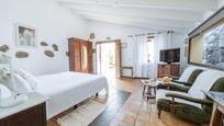 Dormitori de Finca rústica en venda en Vega de San Mateo amb Terrassa, Piscina i Balcó