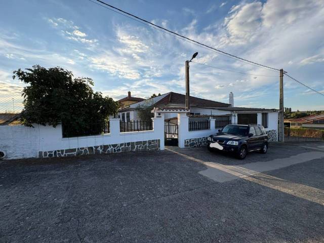 Casa-chalet en Venta en Fuente en Ituero de Azaba
