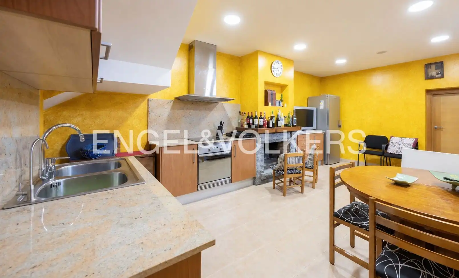 Kitchen of Houses for sale in Pineda de Mar  with Air Conditioner, Heating and Private garden