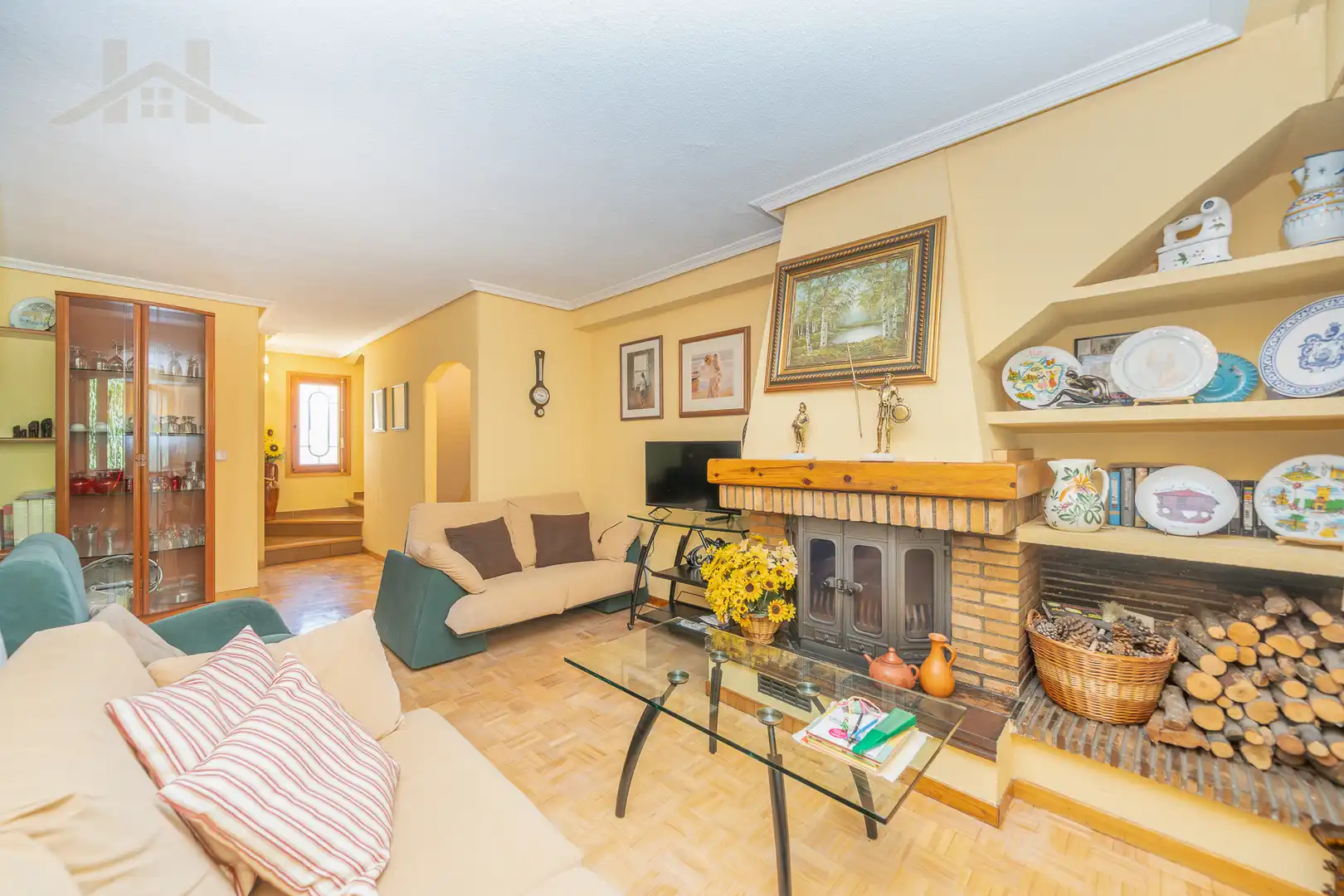 Living room of Detached homes for sale in El Escorial  with Heating, Parquet flooring and Terrace