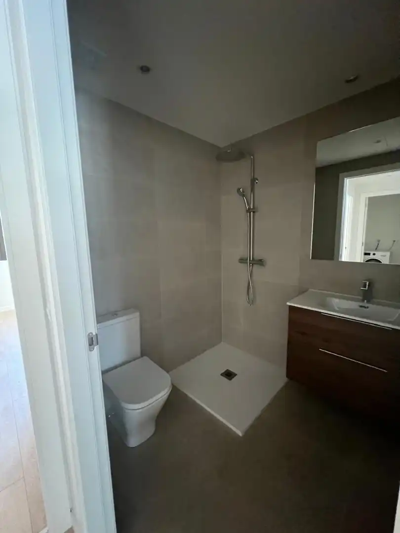 Bathroom of Flat for rent in Encamp  with Heating, Parquet flooring and Storage room