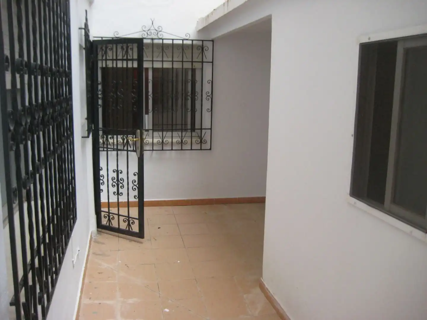 Piso en venta en Melilla con Aire acondicionado
