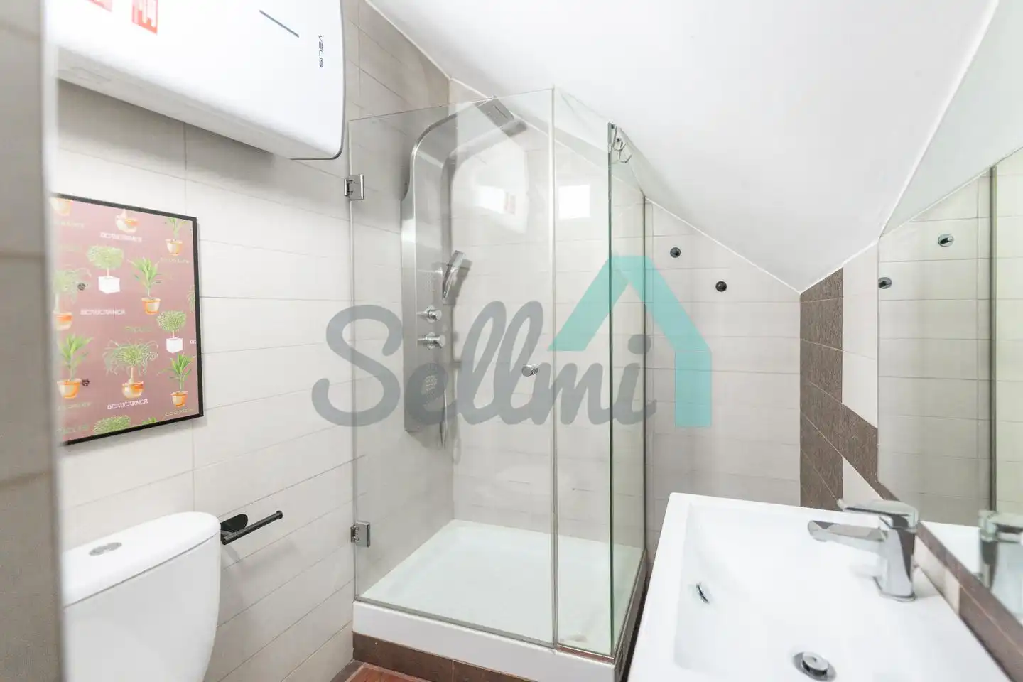 Bathroom of Flat for rent in Oviedo   with Parquet flooring and Furnished