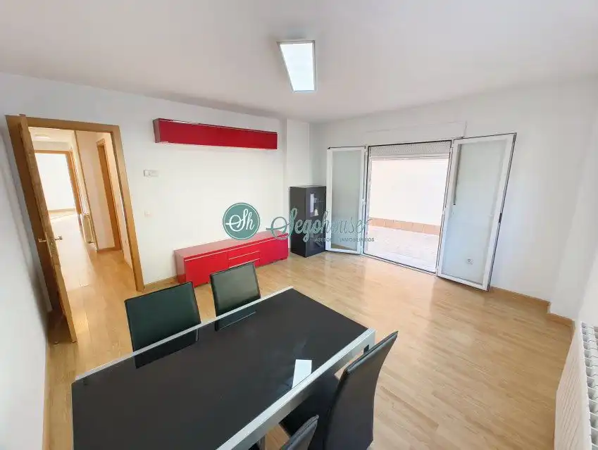 Piso en venta en Bernuy de Porreros con Calefacción, Terraza y Trastero