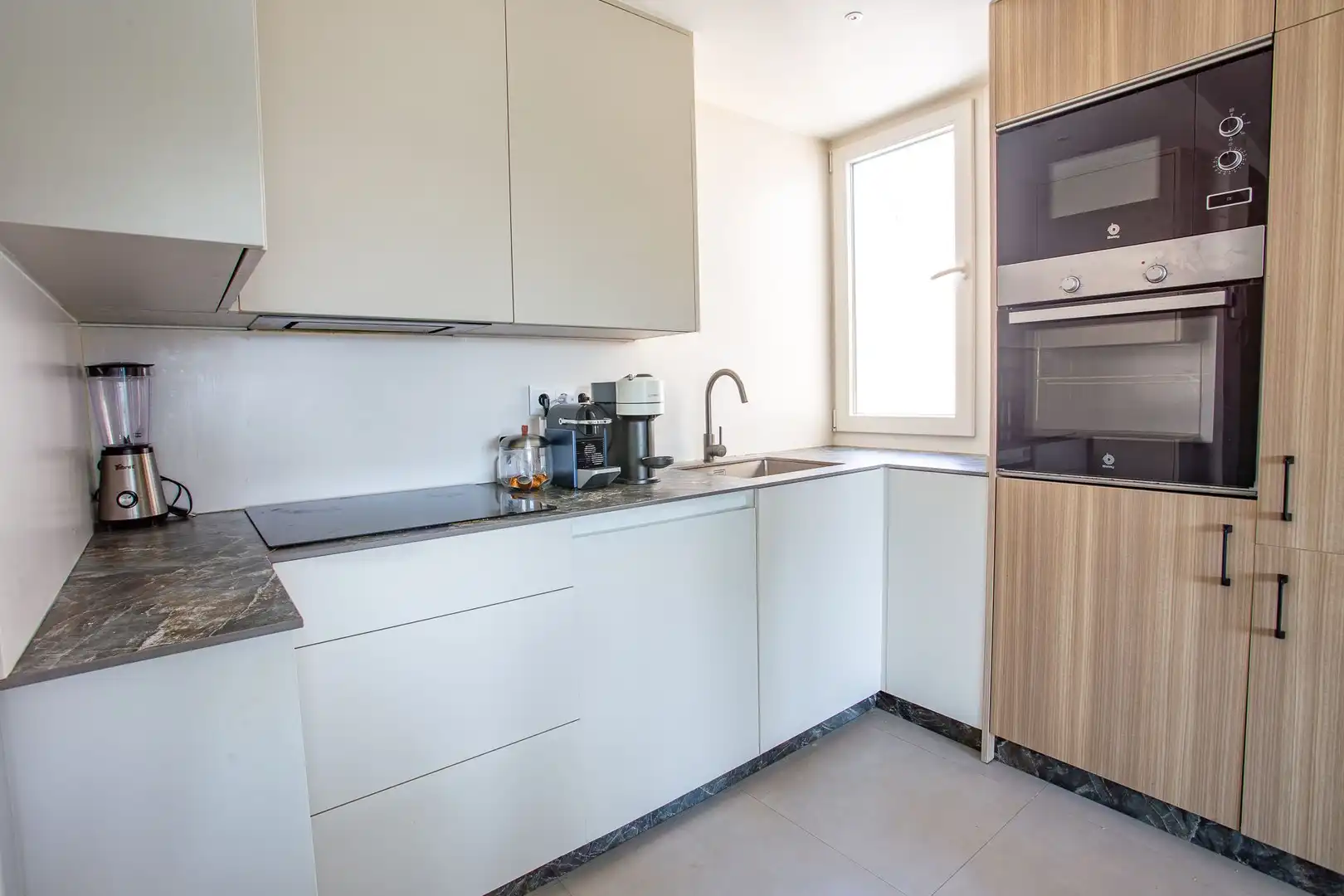 Kitchen of Flat for sale in Málaga  with Air Conditioner, Terrace and Furnished