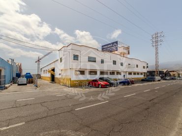 Nau industrial en venda a Calle Olimpia