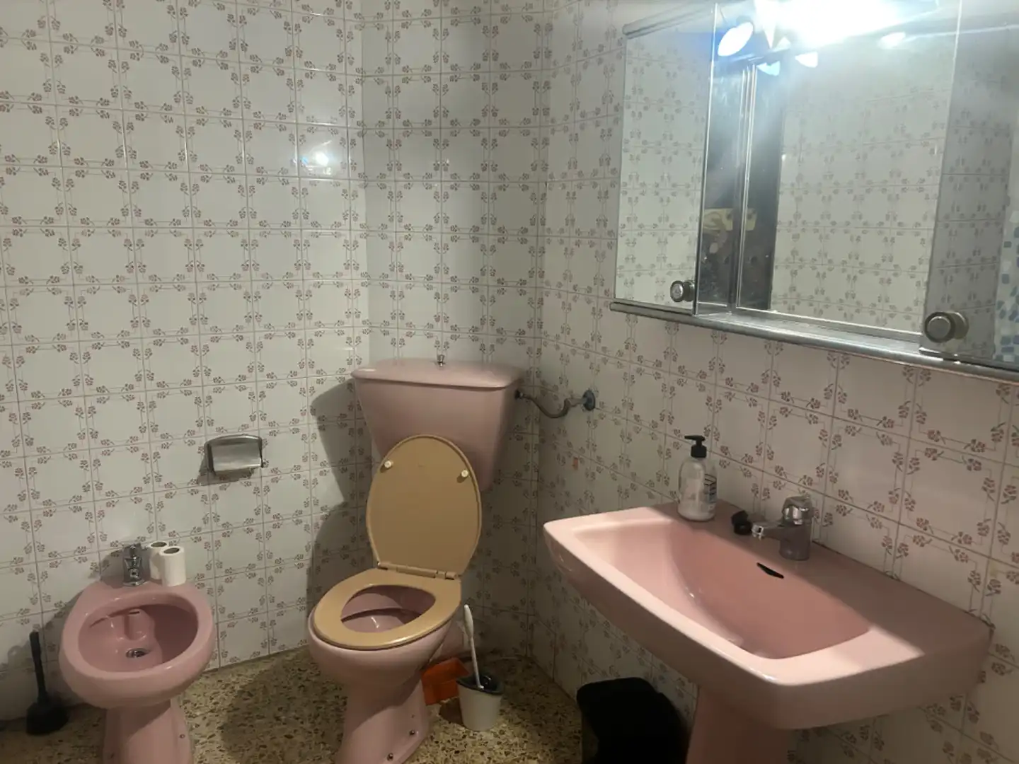 Badezimmer von Wohnung zur Miete in Huesca mit Heizung, Parkett und Terrasse