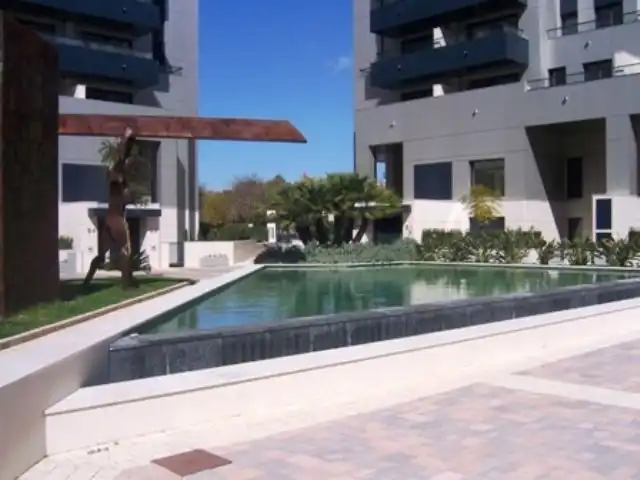 Piscina de Pis de lloguer en Valencia amb Aire condicionat, Calefacció i Jardí privat