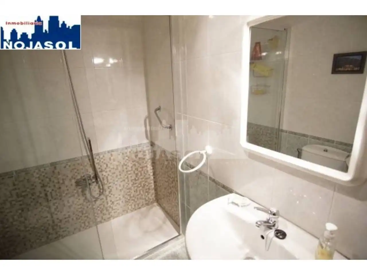 Baño de Apartamento de alquiler en Noja con Calefacción, Terraza y Amueblado