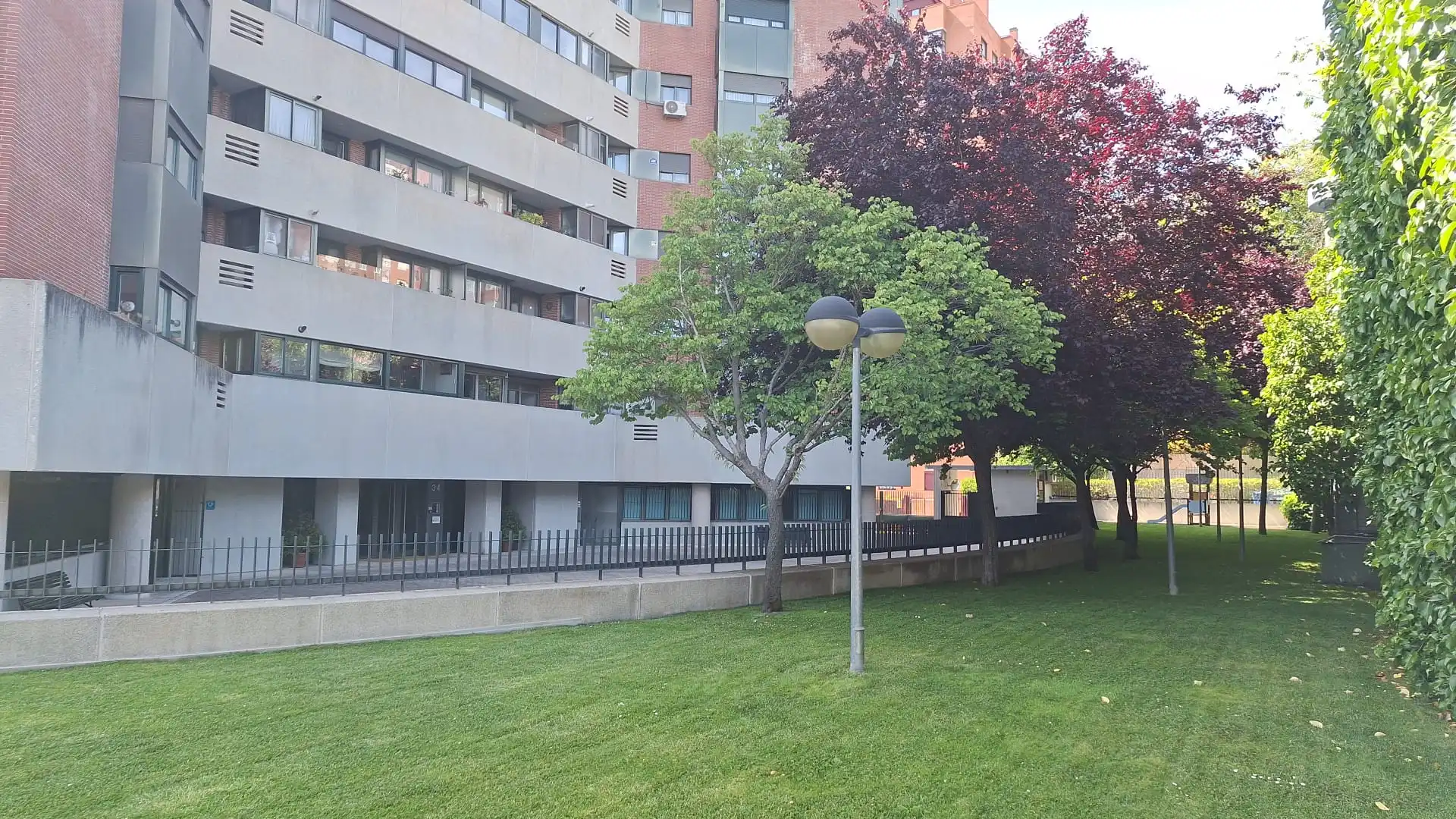 Exterior view of Flat for rent in Madrid  with Air Conditioner, Private garden and Swimming Pool