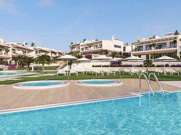 Baixos amb piscina en venda a Orihuela Costa