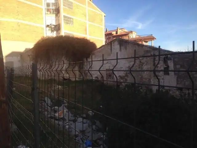 Vista exterior de Residencial en venda en Ávila