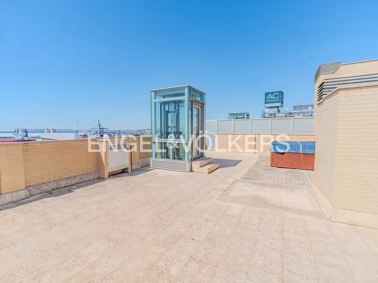 Ático con ascensor en venta en Calle Moratín 25, imagen 12
