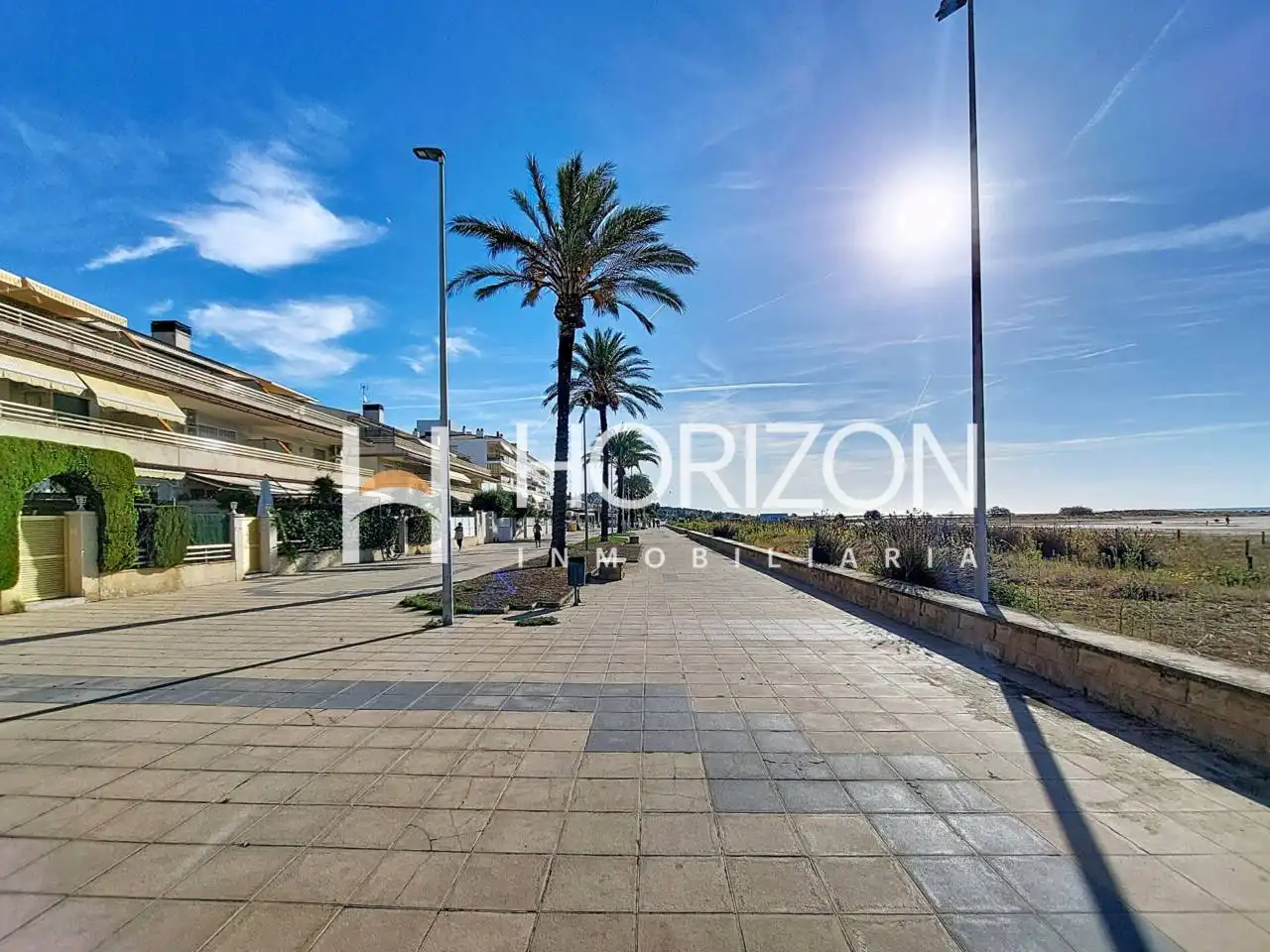 Vista exterior de Apartamento en venta en Cunit con Aire acondicionado, Calefacción y Terraza
