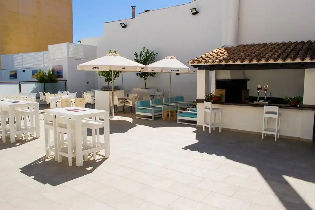 Hotel zum Verkauf in Pueblo - Urbanizaciones, imagen 2