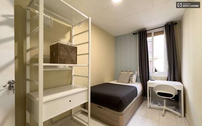 Bedroom of Flat to share in  Barcelona Capital  with Terrace