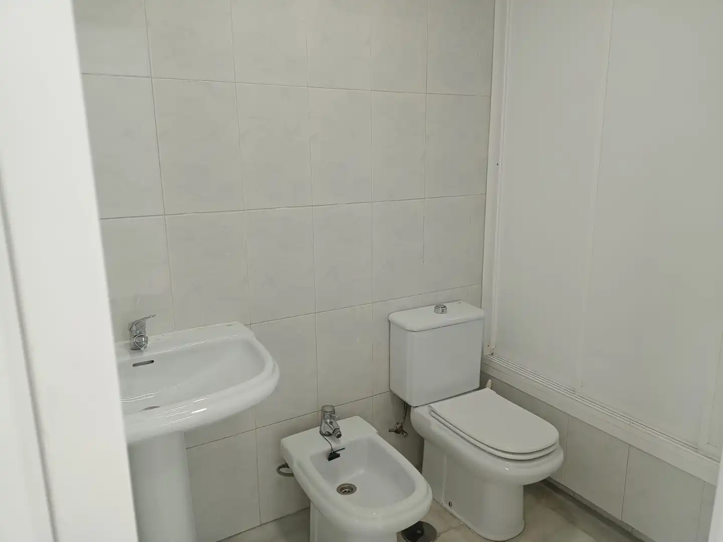 Bany de Oficina de lloguer en Jerez de la Frontera amb Aire condicionat