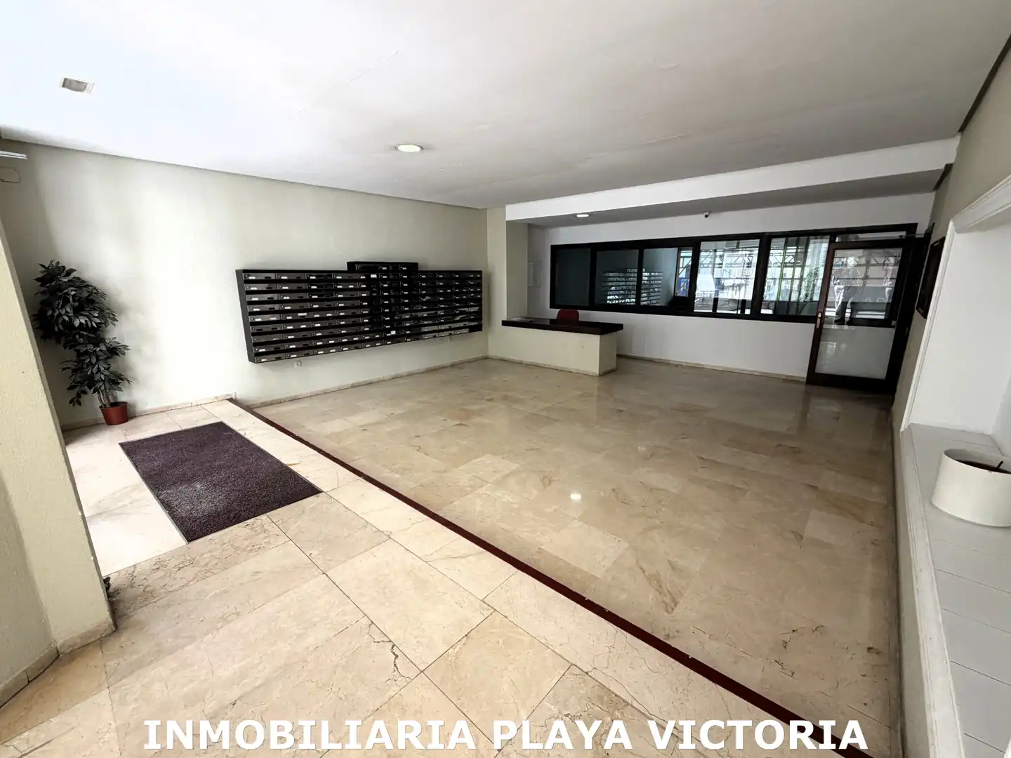 Piso en venta en Cádiz con Terraza