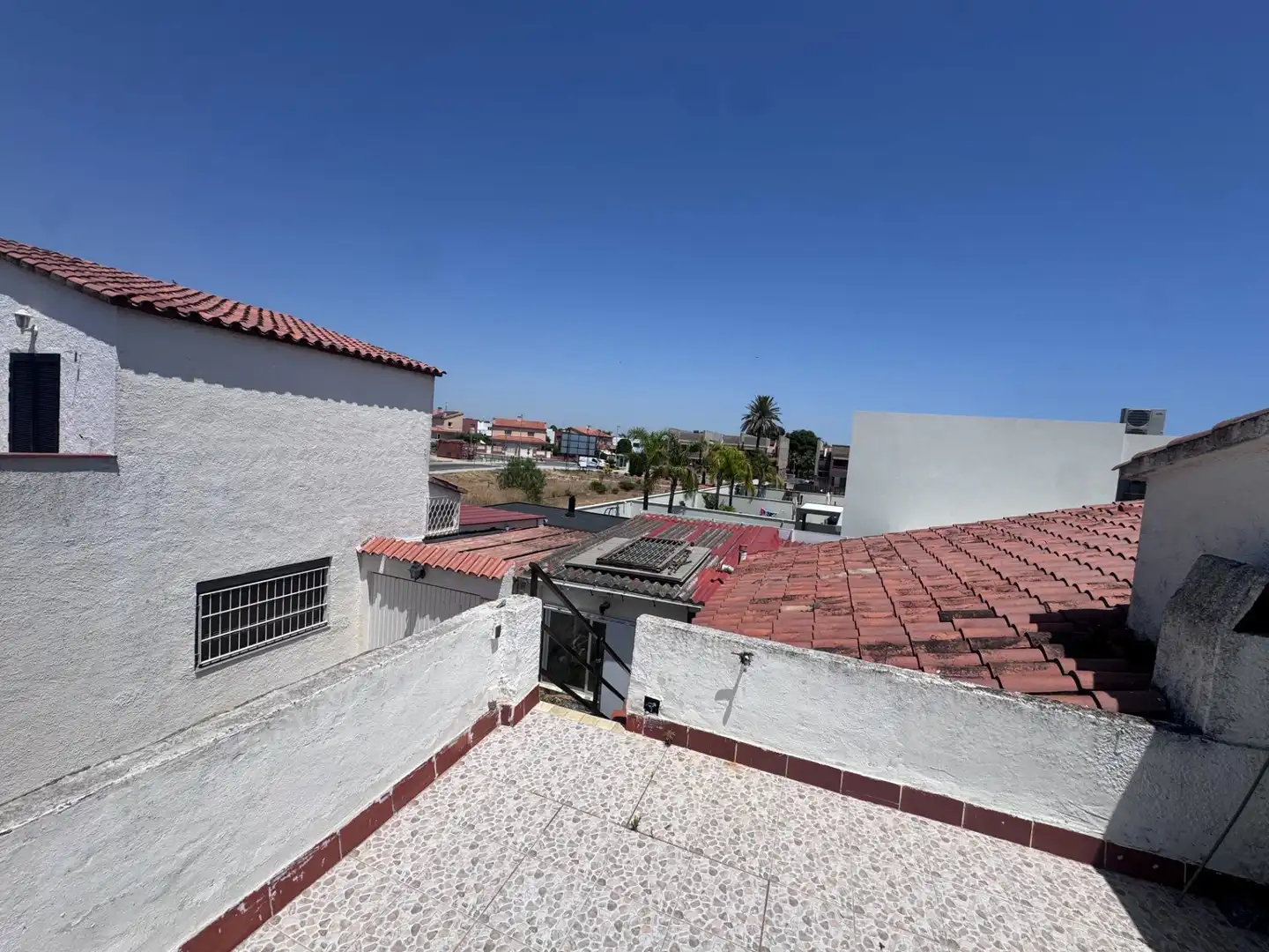 Vista exterior de Casa o xalet en venda en Cambrils amb Jardí privat, Terrassa i Traster