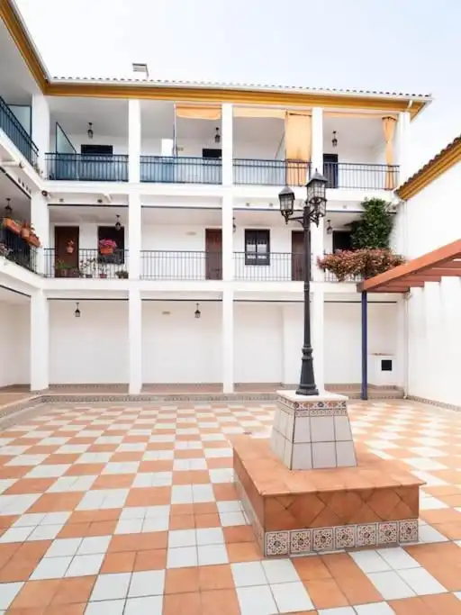Vista exterior de Pis de lloguer en Córdoba amb Aire condicionat i Balcó