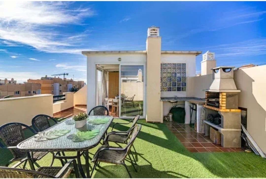 Terrassa de Àtic en venda en Estepona amb Terrassa, Piscina i Moblat