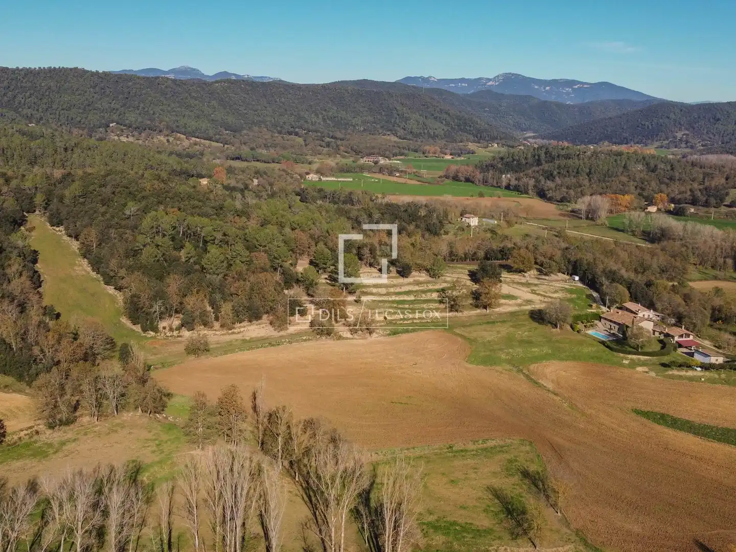 Finca rústica en venta en Santa Pau con Jardín privado, Terraza y Trastero
