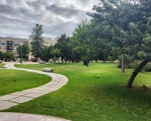 Vista exterior de Casa o xalet en venda en Jerez de la Frontera amb Jardí privat, Parquet i Terrassa
