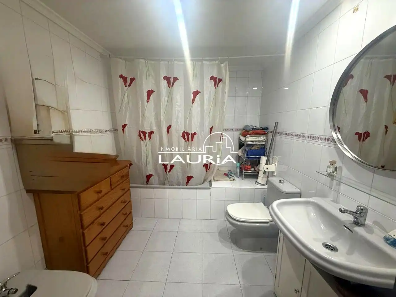 Exterior view of Ground floor for sale in Valencia  with Air Conditioner and Furnished