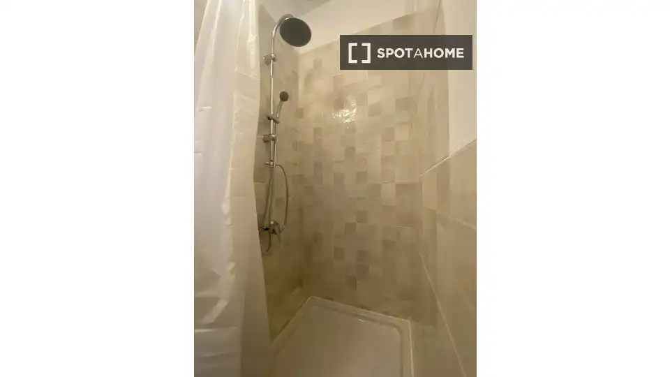 Baño de Piso de alquiler en Sagunto / Sagunt con Aire acondicionado, Calefacción y Amueblado