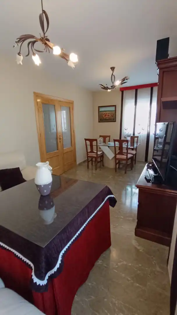 Comedor de Casa adosada de alquiler en La Zubia con Amueblado, Horno y Lavadora