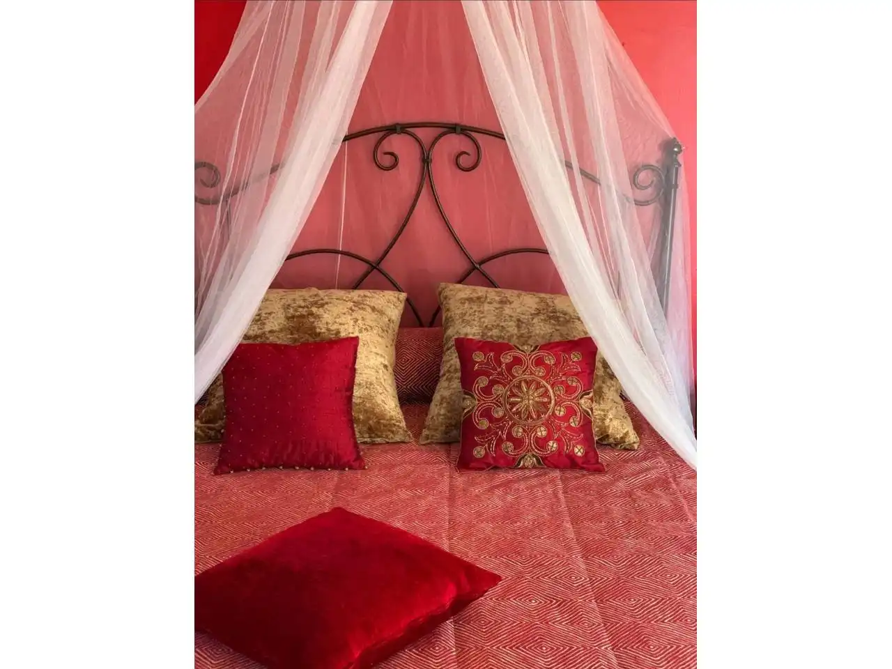 Schlafzimmer von Gebäude zum Verkauf in Colungo