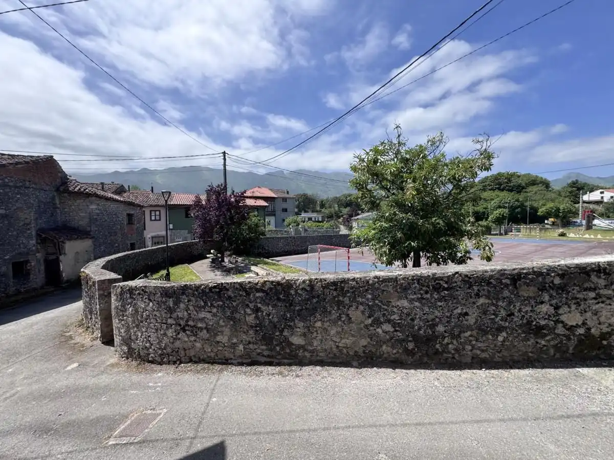 Vista exterior de Casa adosada en venta en Llanes con Calefacción, Jardín privado y Terraza