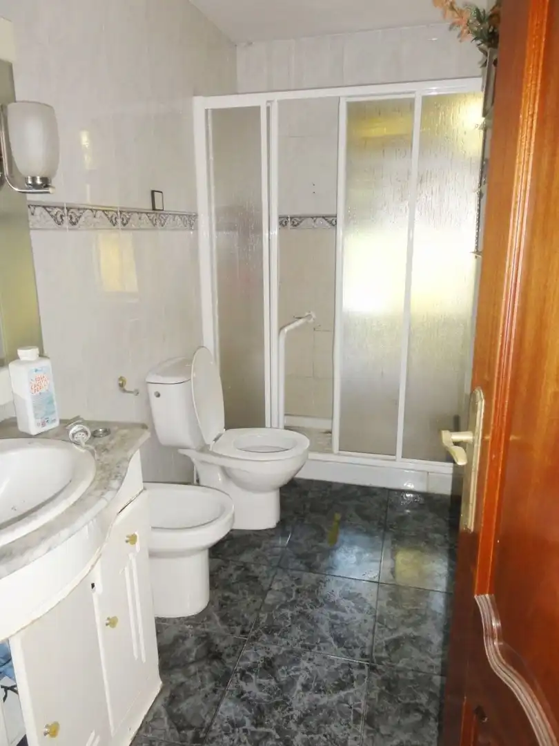 Bany de Casa o xalet en venda en Córdoba