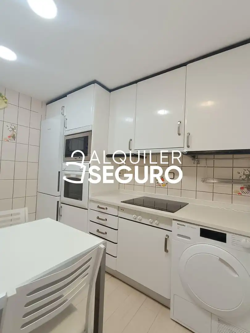 Cocina de Piso de alquiler en Getafe con Calefacción, Terraza y Amueblado